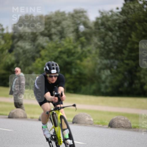 16.06.2024 - 26. Vierlanden-Triathlon Jannik Wohlers http://msf.ph/oto/6287115 16.06.2024 11:29:32 Radfahren 197, 598 meine-sportfotos.de