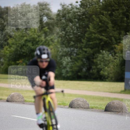 16.06.2024 - 26. Vierlanden-Triathlon Jannik Wohlers http://msf.ph/oto/6287167 16.06.2024 11:29:32 Radfahren 197, 598 meine-sportfotos.de