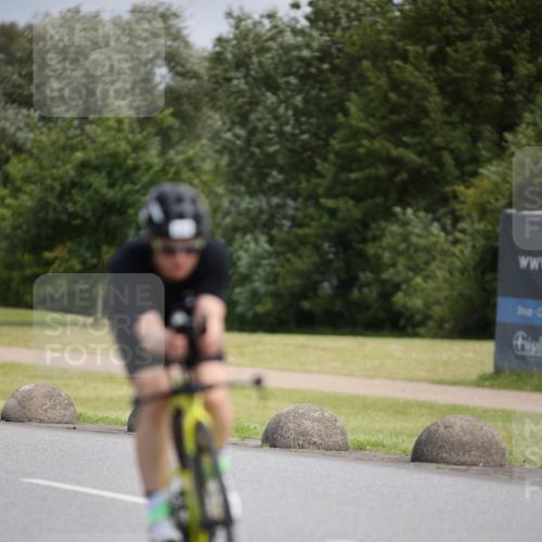 16.06.2024 - 26. Vierlanden-Triathlon Jannik Wohlers http://msf.ph/oto/6287180 16.06.2024 11:29:32 Radfahren 197, 598 meine-sportfotos.de