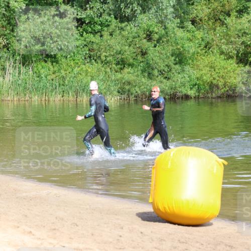16.06.2024 - 26. Vierlanden-Triathlon Strokosch-Dieckow http://msf.ph/oto/6287238 16.06.2024 09:32:24 Schwimmen 62, 62 meine-sportfotos.de