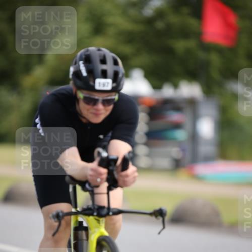 16.06.2024 - 26. Vierlanden-Triathlon Jannik Wohlers http://msf.ph/oto/6287330 16.06.2024 11:29:33 Radfahren 197, 598 meine-sportfotos.de