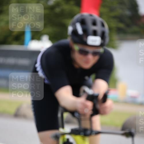16.06.2024 - 26. Vierlanden-Triathlon Jannik Wohlers http://msf.ph/oto/6287468 16.06.2024 11:29:33 Radfahren 197, 598 meine-sportfotos.de