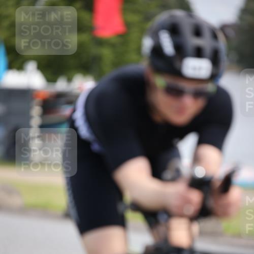 16.06.2024 - 26. Vierlanden-Triathlon Jannik Wohlers http://msf.ph/oto/6287482 16.06.2024 11:29:33 Radfahren 197, 598 meine-sportfotos.de
