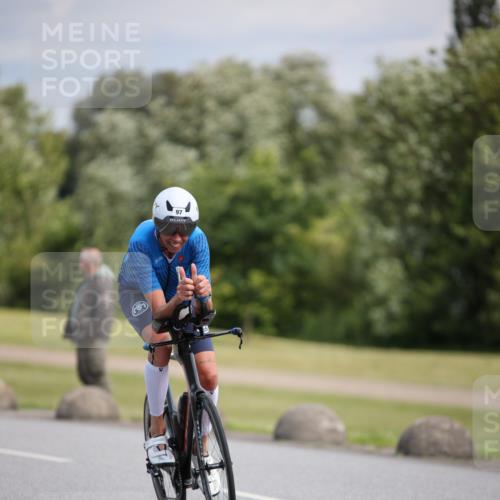 16.06.2024 - 26. Vierlanden-Triathlon Jannik Wohlers http://msf.ph/oto/6287514 16.06.2024 11:29:36 Radfahren 97, 197 meine-sportfotos.de