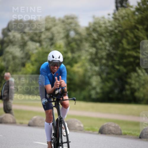 16.06.2024 - 26. Vierlanden-Triathlon Jannik Wohlers http://msf.ph/oto/6287553 16.06.2024 11:29:36 Radfahren 97, 197 meine-sportfotos.de