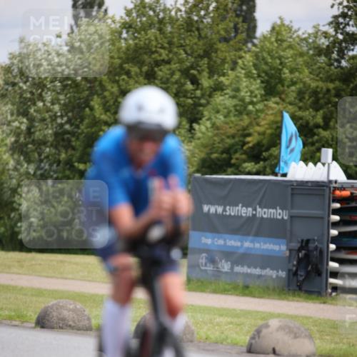 16.06.2024 - 26. Vierlanden-Triathlon Jannik Wohlers http://msf.ph/oto/6287729 16.06.2024 11:29:37 Radfahren 97, 197 meine-sportfotos.de