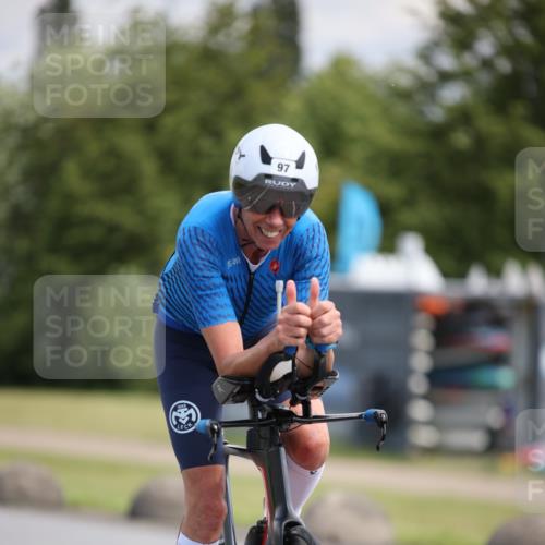 16.06.2024 - 26. Vierlanden-Triathlon Jannik Wohlers http://msf.ph/oto/6287745 16.06.2024 11:29:37 Radfahren 97, 197 meine-sportfotos.de