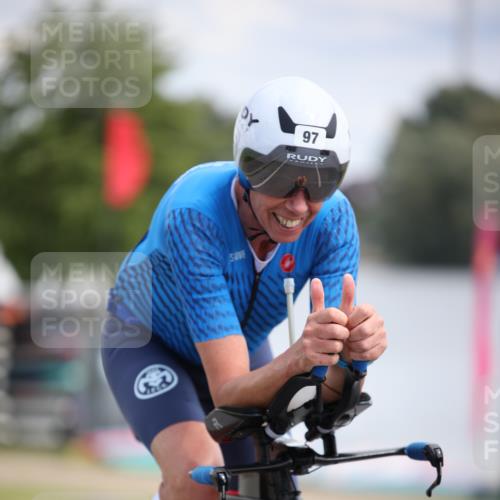 16.06.2024 - 26. Vierlanden-Triathlon Jannik Wohlers http://msf.ph/oto/6287842 16.06.2024 11:29:37 Radfahren 97, 197 meine-sportfotos.de