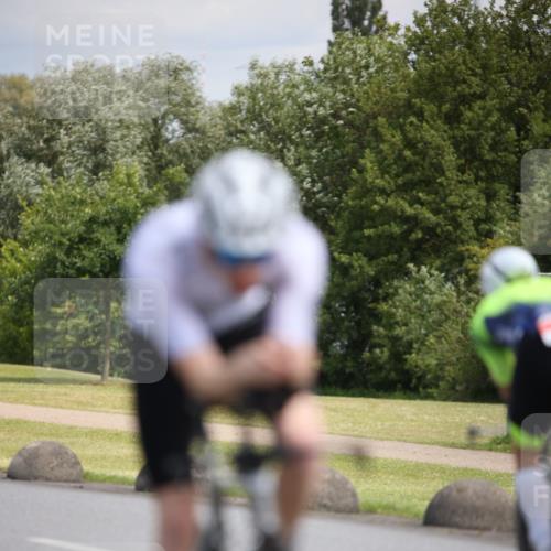 16.06.2024 - 26. Vierlanden-Triathlon Jannik Wohlers http://msf.ph/oto/6287979 16.06.2024 11:29:43 Radfahren 82, 97, 122, 272, 476 meine-sportfotos.de