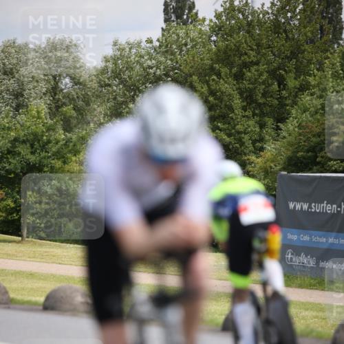 16.06.2024 - 26. Vierlanden-Triathlon Jannik Wohlers http://msf.ph/oto/6287989 16.06.2024 11:29:43 Radfahren 82, 97, 122, 272, 476 meine-sportfotos.de