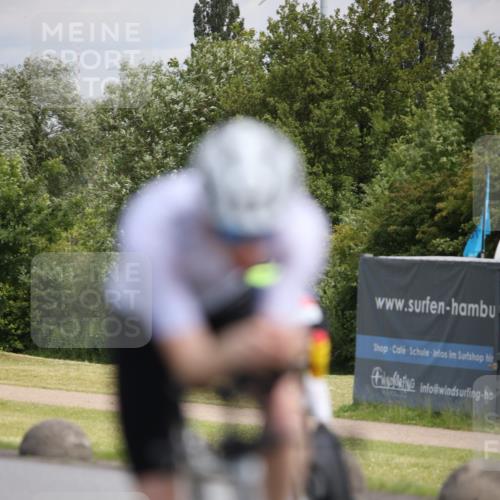 16.06.2024 - 26. Vierlanden-Triathlon Jannik Wohlers http://msf.ph/oto/6287995 16.06.2024 11:29:43 Radfahren 82, 97, 122, 272, 476 meine-sportfotos.de