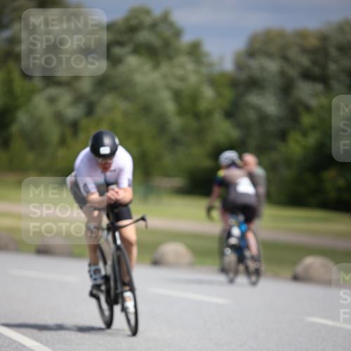 16.06.2024 - 26. Vierlanden-Triathlon Jannik Wohlers http://msf.ph/oto/6288039 16.06.2024 11:29:47 Radfahren 82, 122, 177, 272, 476 meine-sportfotos.de