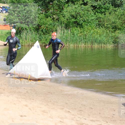 16.06.2024 - 26. Vierlanden-Triathlon Strokosch-Dieckow http://msf.ph/oto/6288042 16.06.2024 09:32:27 Schwimmen 62, 62 meine-sportfotos.de