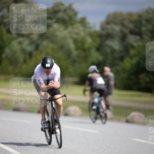 16.06.2024 - 26. Vierlanden-Triathlon Jannik Wohlers http://msf.ph/oto/6288043 16.06.2024 11:29:47 Radfahren 82, 122, 177, 272, 476 meine-sportfotos.de