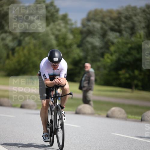 16.06.2024 - 26. Vierlanden-Triathlon Jannik Wohlers http://msf.ph/oto/6288070 16.06.2024 11:29:47 Radfahren 82, 122, 177, 272, 476 meine-sportfotos.de