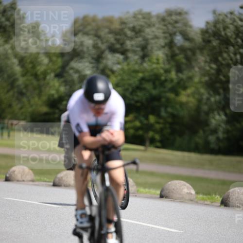 16.06.2024 - 26. Vierlanden-Triathlon Jannik Wohlers http://msf.ph/oto/6288111 16.06.2024 11:29:48 Radfahren 82, 122, 177, 272, 476 meine-sportfotos.de