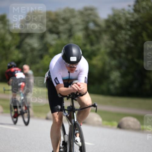 16.06.2024 - 26. Vierlanden-Triathlon Jannik Wohlers http://msf.ph/oto/6288163 16.06.2024 11:29:48 Radfahren 82, 122, 177, 272, 476 meine-sportfotos.de