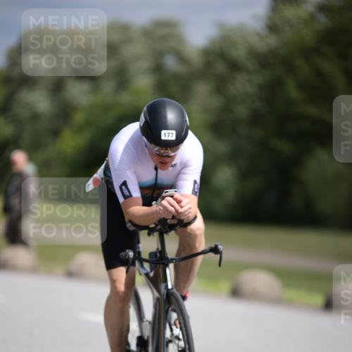 16.06.2024 - 26. Vierlanden-Triathlon Jannik Wohlers http://msf.ph/oto/6288179 16.06.2024 11:29:48 Radfahren 82, 122, 177, 272, 476 meine-sportfotos.de