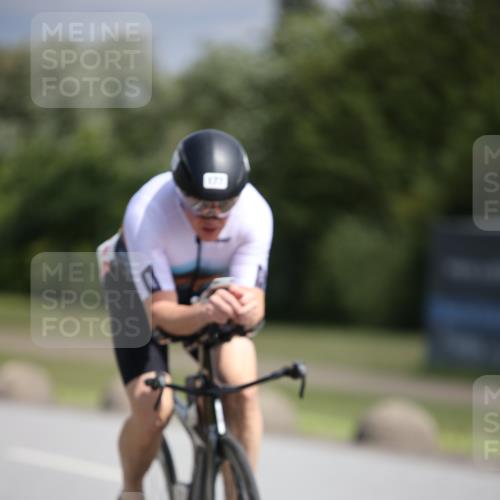 16.06.2024 - 26. Vierlanden-Triathlon Jannik Wohlers http://msf.ph/oto/6288204 16.06.2024 11:29:48 Radfahren 82, 122, 177, 272, 476 meine-sportfotos.de