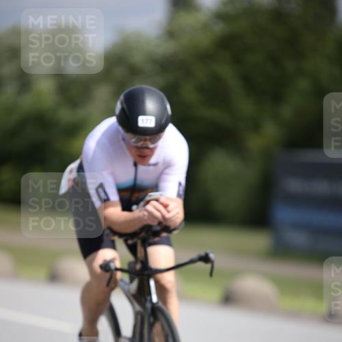 16.06.2024 - 26. Vierlanden-Triathlon Jannik Wohlers http://msf.ph/oto/6288214 16.06.2024 11:29:48 Radfahren 82, 122, 177, 272, 476 meine-sportfotos.de