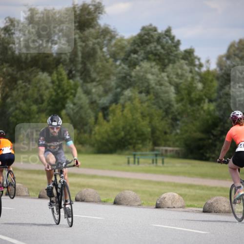 16.06.2024 - 26. Vierlanden-Triathlon Jannik Wohlers http://msf.ph/oto/6288275 16.06.2024 11:30:02 Radfahren 56, 202, 212, 433, 498, 527, 547, 565 meine-sportfotos.de