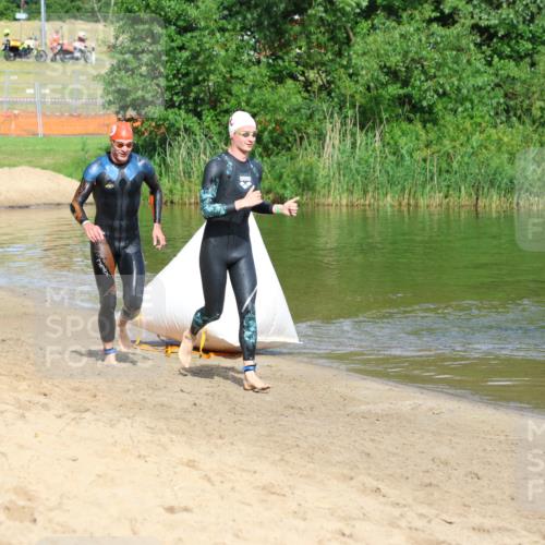 16.06.2024 - 26. Vierlanden-Triathlon Strokosch-Dieckow http://msf.ph/oto/6288371 16.06.2024 09:32:29 Schwimmen 62, 62 meine-sportfotos.de
