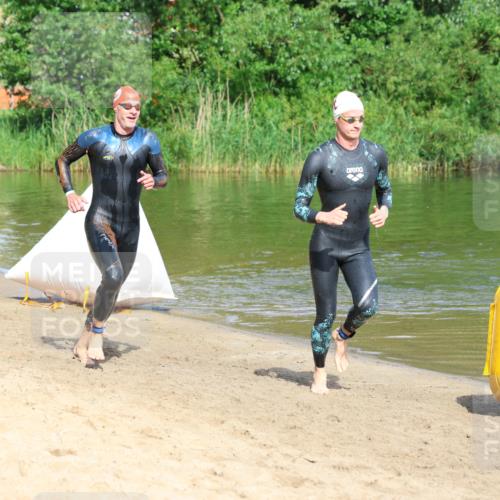 16.06.2024 - 26. Vierlanden-Triathlon Strokosch-Dieckow http://msf.ph/oto/6288720 16.06.2024 09:32:30 Schwimmen  meine-sportfotos.de