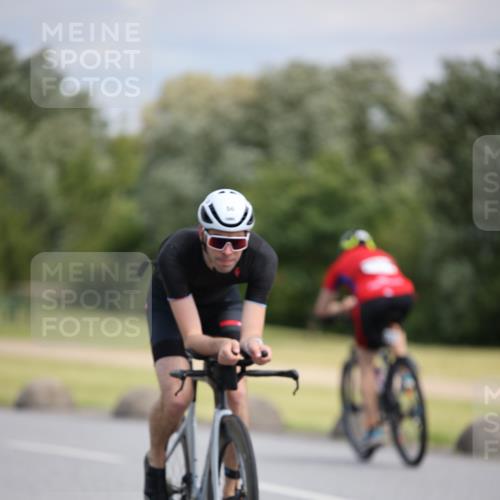 16.06.2024 - 26. Vierlanden-Triathlon Jannik Wohlers http://msf.ph/oto/6288829 16.06.2024 11:30:04 Radfahren 56, 202, 205, 212, 433, 498, 527, 547, 565 meine-sportfotos.de