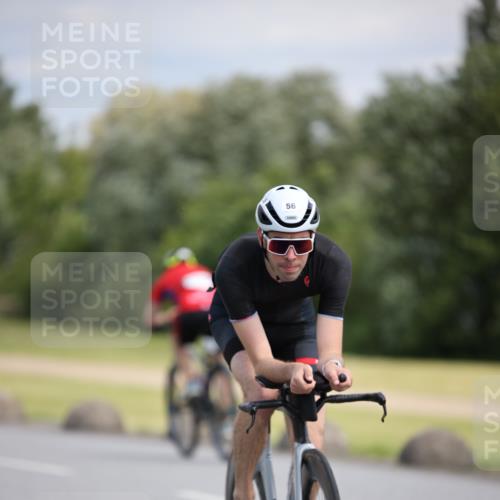 16.06.2024 - 26. Vierlanden-Triathlon Jannik Wohlers http://msf.ph/oto/6288886 16.06.2024 11:30:04 Radfahren 56, 202, 205, 212, 433, 498, 527, 547, 565 meine-sportfotos.de