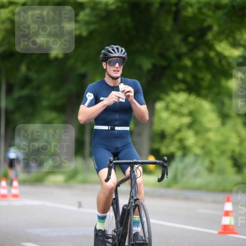 16.06.2024 - 7 Türme Triathlon Fuchs,  Jonas http://msf.ph/oto/6289097 16.06.2024 11:51:14 Radfahren 13, 128, 128, 294 meine-sportfotos.de