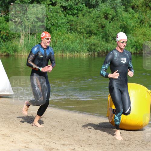 16.06.2024 - 26. Vierlanden-Triathlon Strokosch-Dieckow http://msf.ph/oto/6289128 16.06.2024 09:32:30 Schwimmen  meine-sportfotos.de