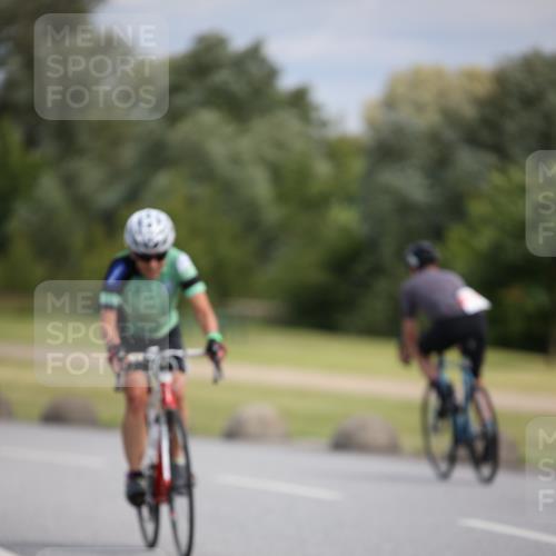 16.06.2024 - 26. Vierlanden-Triathlon Jannik Wohlers http://msf.ph/oto/6289173 16.06.2024 11:30:06 Radfahren 19, 56, 202, 205, 212, 289, 433, 527, 547, 565 meine-sportfotos.de