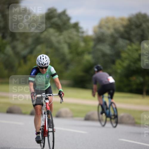 16.06.2024 - 26. Vierlanden-Triathlon Jannik Wohlers http://msf.ph/oto/6289193 16.06.2024 11:30:06 Radfahren 19, 56, 202, 205, 212, 289, 433, 527, 547, 565 meine-sportfotos.de