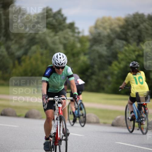 16.06.2024 - 26. Vierlanden-Triathlon Jannik Wohlers http://msf.ph/oto/6289252 16.06.2024 11:30:06 Radfahren 19, 56, 202, 205, 212, 289, 433, 527, 547, 565 meine-sportfotos.de