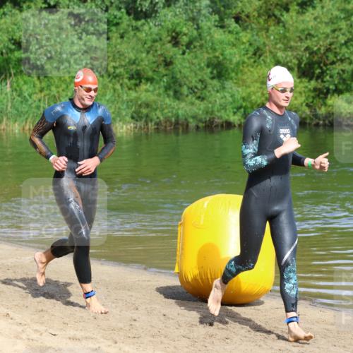 16.06.2024 - 26. Vierlanden-Triathlon Strokosch-Dieckow http://msf.ph/oto/6289258 16.06.2024 09:32:31 Schwimmen  meine-sportfotos.de
