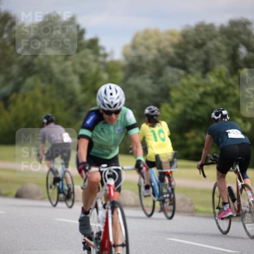 16.06.2024 - 26. Vierlanden-Triathlon Jannik Wohlers http://msf.ph/oto/6289276 16.06.2024 11:30:07 Radfahren 19, 56, 202, 205, 212, 289, 433, 527, 547, 551, 565, 636 meine-sportfotos.de