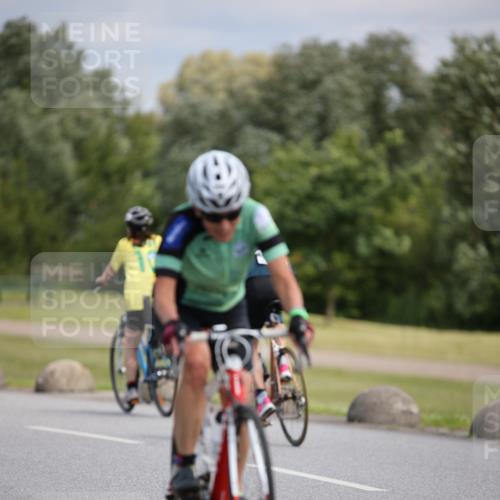 16.06.2024 - 26. Vierlanden-Triathlon Jannik Wohlers http://msf.ph/oto/6289297 16.06.2024 11:30:07 Radfahren 19, 56, 202, 205, 212, 289, 433, 527, 547, 551, 565, 636 meine-sportfotos.de