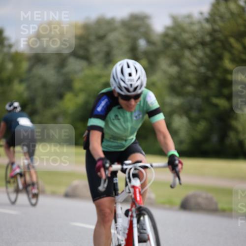 16.06.2024 - 26. Vierlanden-Triathlon Jannik Wohlers http://msf.ph/oto/6289324 16.06.2024 11:30:07 Radfahren 19, 56, 202, 205, 212, 289, 433, 527, 547, 551, 565, 636 meine-sportfotos.de
