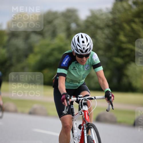 16.06.2024 - 26. Vierlanden-Triathlon Jannik Wohlers http://msf.ph/oto/6289335 16.06.2024 11:30:07 Radfahren 19, 56, 202, 205, 212, 289, 433, 527, 547, 551, 565, 636 meine-sportfotos.de