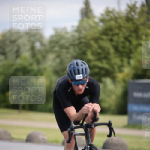 16.06.2024 - 26. Vierlanden-Triathlon Jannik Wohlers http://msf.ph/oto/6289375 16.06.2024 11:30:08 Radfahren 19, 56, 202, 205, 212, 289, 433, 527, 551, 565, 636 meine-sportfotos.de