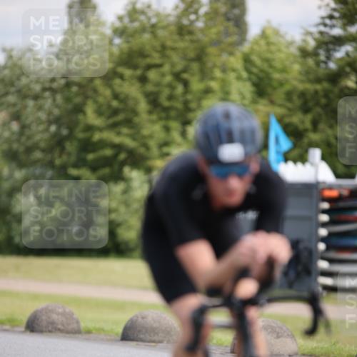 16.06.2024 - 26. Vierlanden-Triathlon Jannik Wohlers http://msf.ph/oto/6289395 16.06.2024 11:30:09 Radfahren 19, 32, 56, 202, 205, 212, 289, 433, 527, 551, 565, 636 meine-sportfotos.de