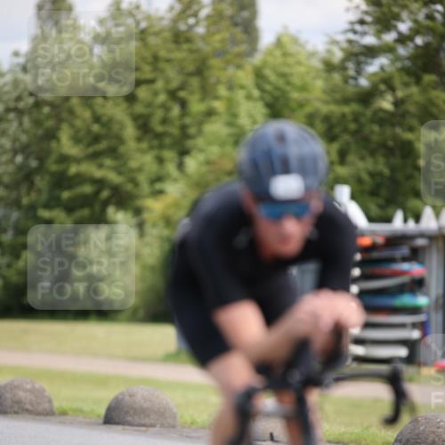 16.06.2024 - 26. Vierlanden-Triathlon Jannik Wohlers http://msf.ph/oto/6289400 16.06.2024 11:30:09 Radfahren 19, 32, 56, 202, 205, 212, 289, 433, 527, 551, 565, 636 meine-sportfotos.de