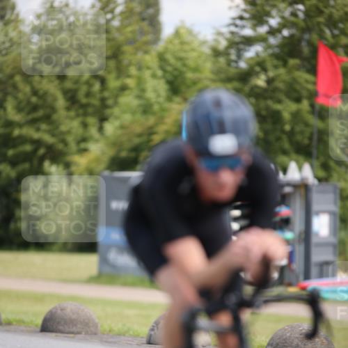 16.06.2024 - 26. Vierlanden-Triathlon Jannik Wohlers http://msf.ph/oto/6289405 16.06.2024 11:30:09 Radfahren 19, 32, 56, 202, 205, 212, 289, 433, 527, 551, 565, 636 meine-sportfotos.de