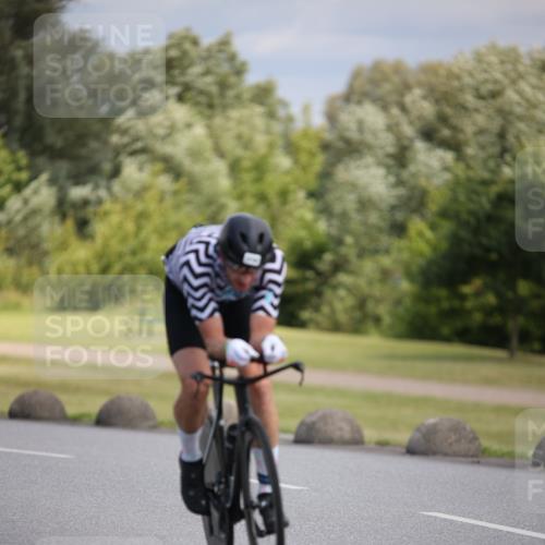 16.06.2024 - 26. Vierlanden-Triathlon Jannik Wohlers http://msf.ph/oto/6289480 16.06.2024 11:30:14 Radfahren 19, 32, 205, 218, 289, 529, 551, 636 meine-sportfotos.de