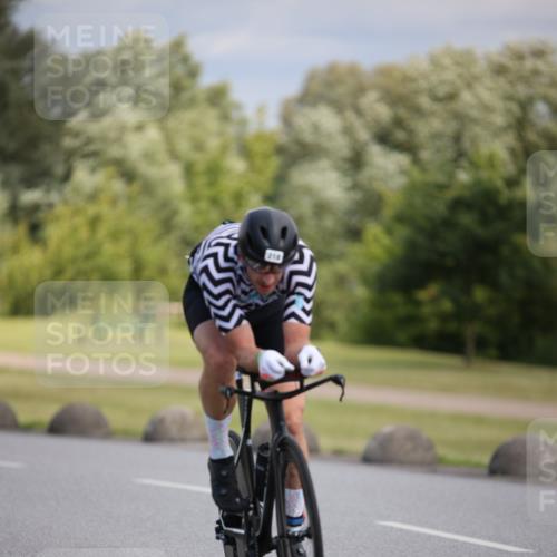 16.06.2024 - 26. Vierlanden-Triathlon Jannik Wohlers http://msf.ph/oto/6289503 16.06.2024 11:30:15 Radfahren 19, 32, 218, 289, 529, 551, 636 meine-sportfotos.de