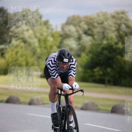 16.06.2024 - 26. Vierlanden-Triathlon Jannik Wohlers http://msf.ph/oto/6289506 16.06.2024 11:30:15 Radfahren 19, 32, 218, 289, 529, 551, 636 meine-sportfotos.de