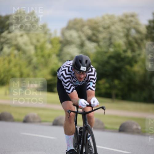 16.06.2024 - 26. Vierlanden-Triathlon Jannik Wohlers http://msf.ph/oto/6289514 16.06.2024 11:30:15 Radfahren 19, 32, 218, 289, 529, 551, 636 meine-sportfotos.de