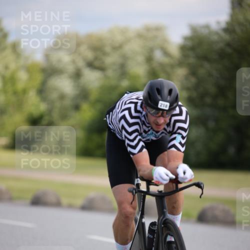 16.06.2024 - 26. Vierlanden-Triathlon Jannik Wohlers http://msf.ph/oto/6289550 16.06.2024 11:30:15 Radfahren 19, 32, 218, 289, 529, 551, 636 meine-sportfotos.de
