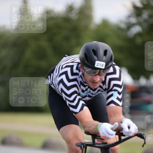 16.06.2024 - 26. Vierlanden-Triathlon Jannik Wohlers http://msf.ph/oto/6289592 16.06.2024 11:30:15 Radfahren 19, 32, 218, 289, 529, 551, 636 meine-sportfotos.de