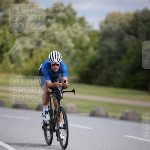 16.06.2024 - 26. Vierlanden-Triathlon Jannik Wohlers http://msf.ph/oto/6289615 16.06.2024 11:30:22 Radfahren 29, 218, 529 meine-sportfotos.de